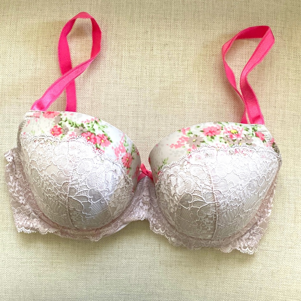Victoria’s Secret Bra 34DDD